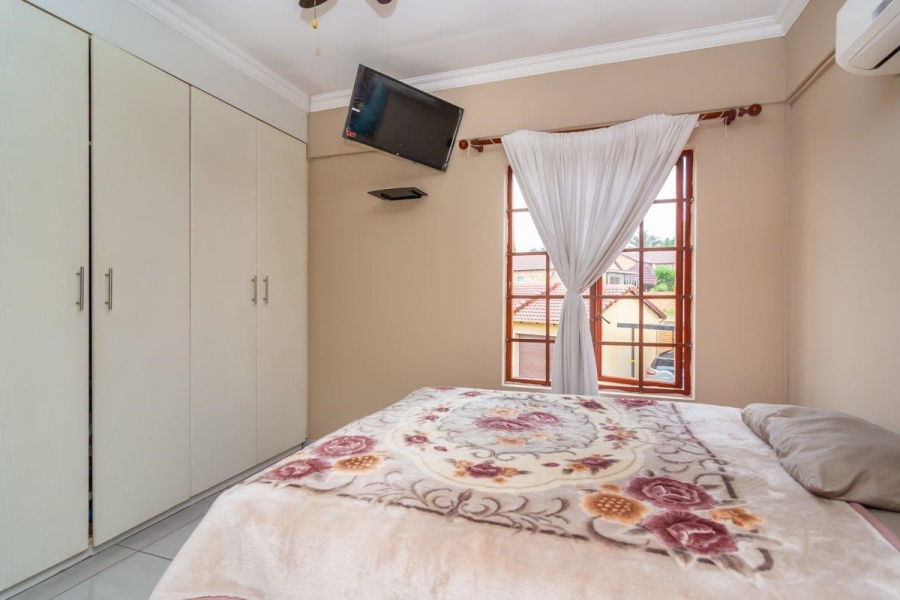 2 Bedroom Property for Sale in Willowbrook Gauteng