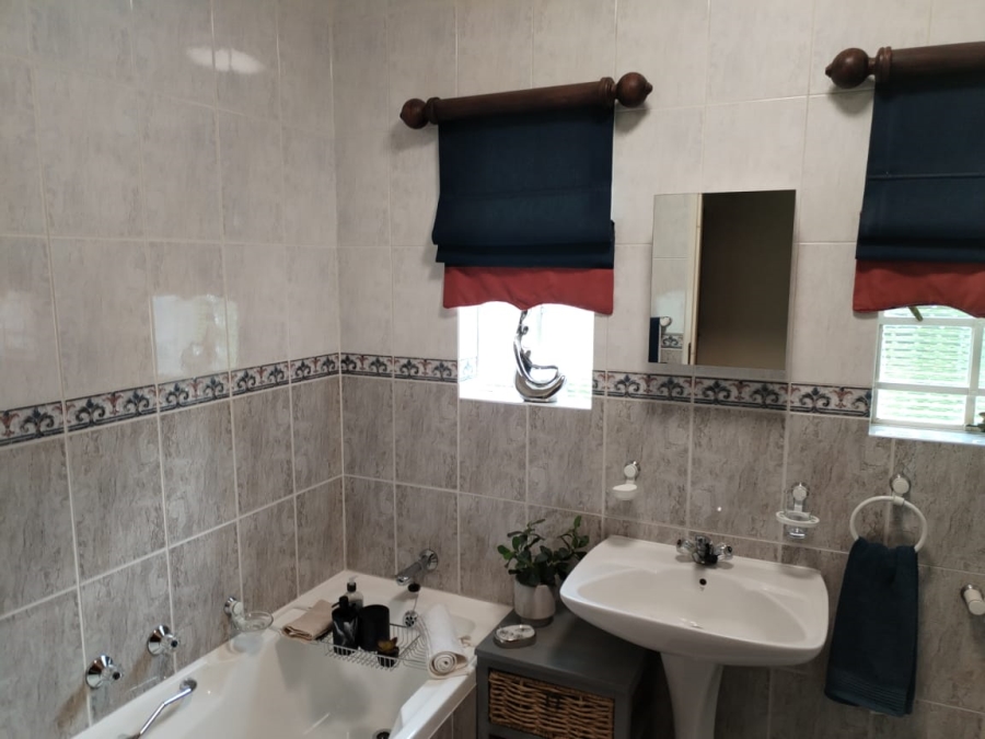 4 Bedroom Property for Sale in Ridgeway Gauteng