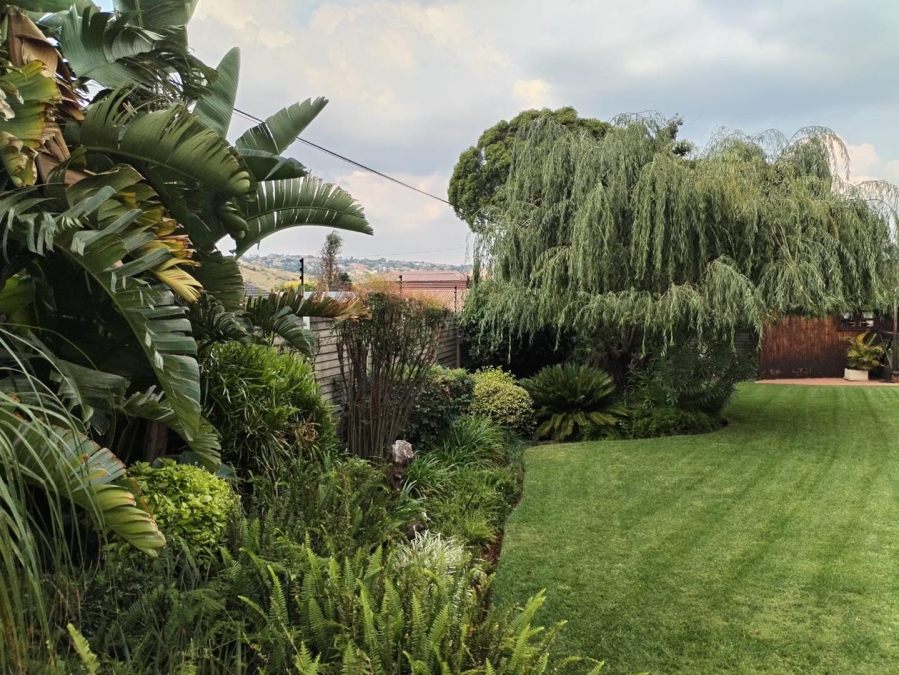 4 Bedroom Property for Sale in Ridgeway Gauteng