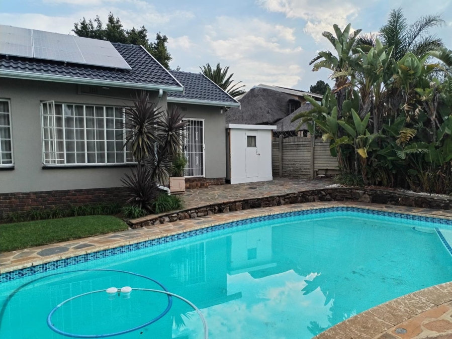 4 Bedroom Property for Sale in Ridgeway Gauteng