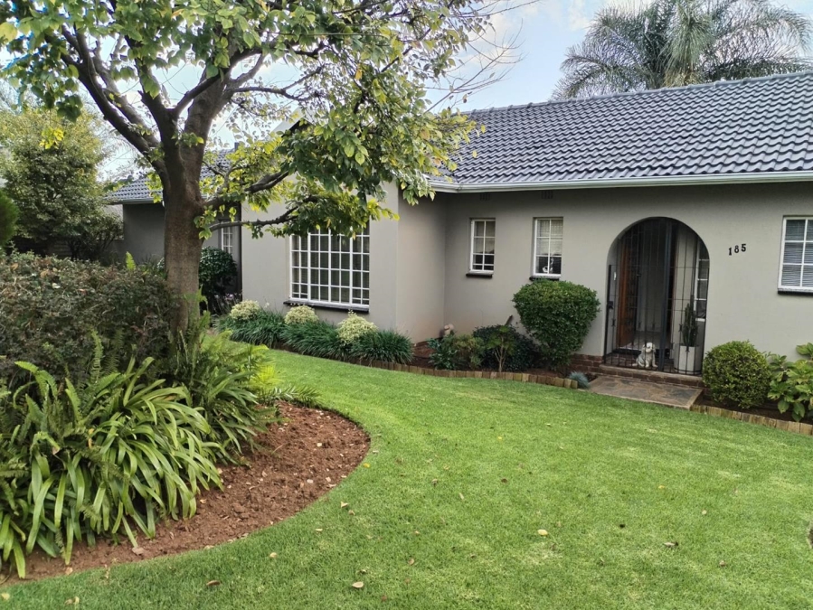 4 Bedroom Property for Sale in Ridgeway Gauteng