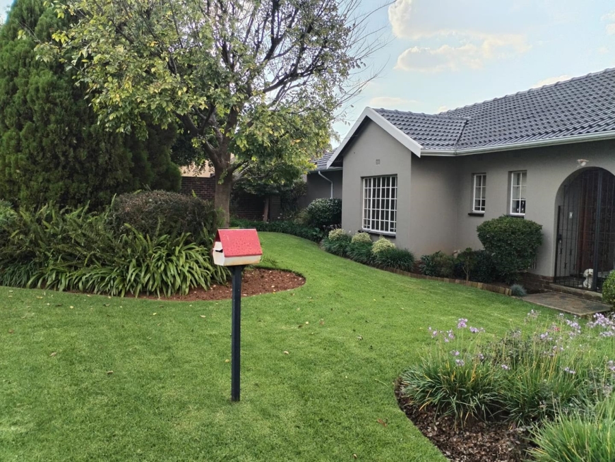 4 Bedroom Property for Sale in Ridgeway Gauteng