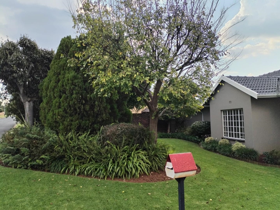 4 Bedroom Property for Sale in Ridgeway Gauteng