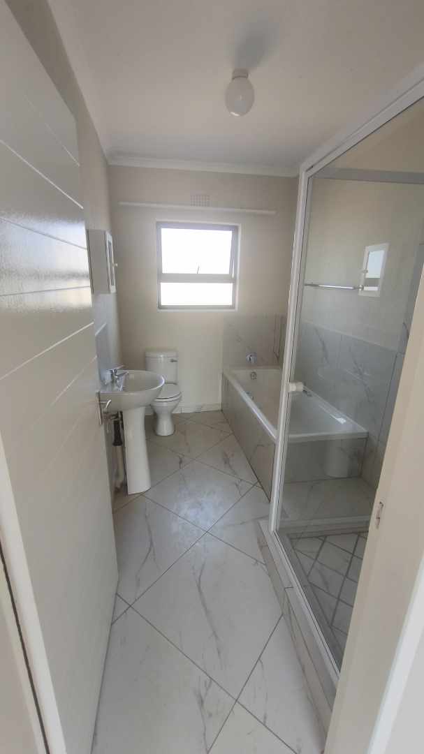 3 Bedroom Property for Sale in Windmill Park Gauteng