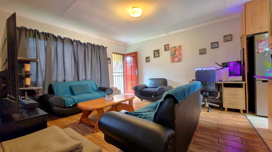 2 Bedroom Property for Sale in Meyersdal Gauteng