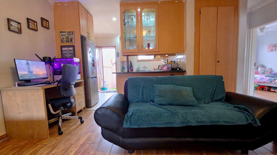 2 Bedroom Property for Sale in Meyersdal Gauteng