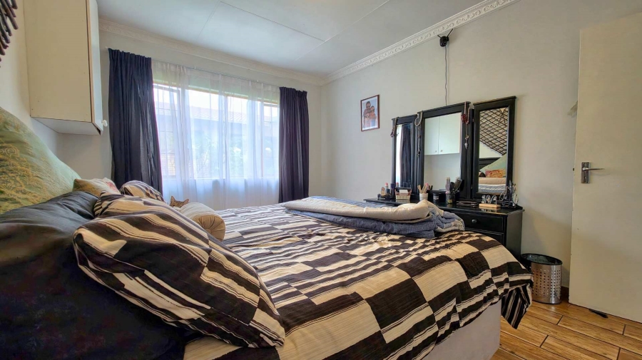 2 Bedroom Property for Sale in Meyersdal Gauteng