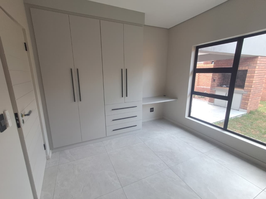 3 Bedroom Property for Sale in Brackenhurst Gauteng