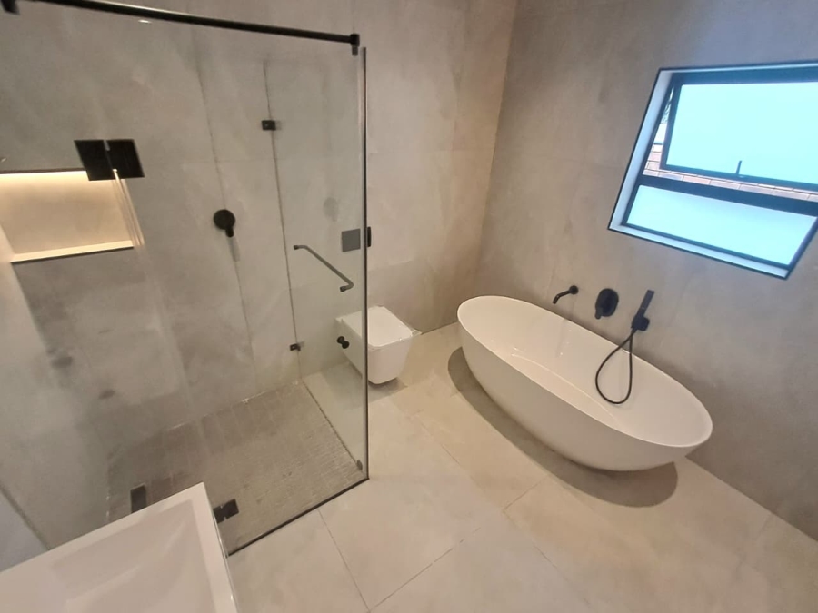 3 Bedroom Property for Sale in Brackenhurst Gauteng