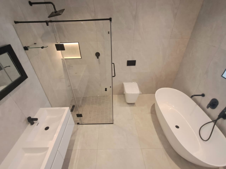 3 Bedroom Property for Sale in Brackenhurst Gauteng