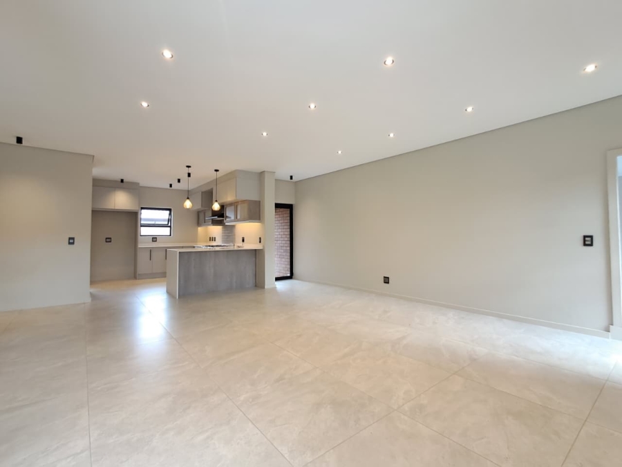 3 Bedroom Property for Sale in Brackenhurst Gauteng