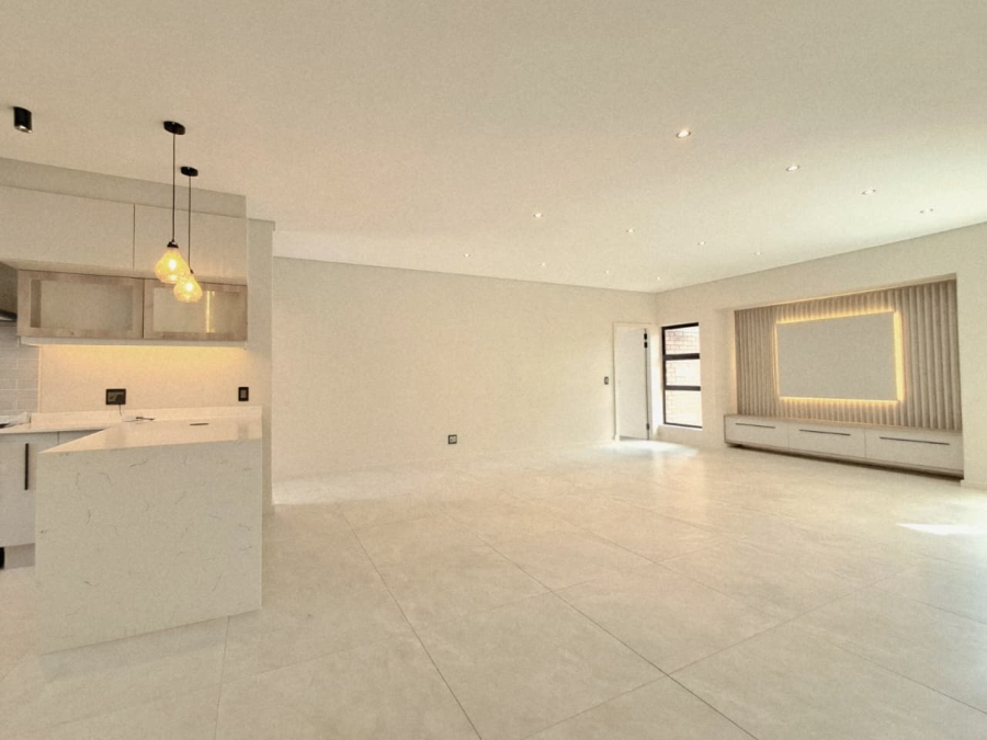 3 Bedroom Property for Sale in Brackenhurst Gauteng