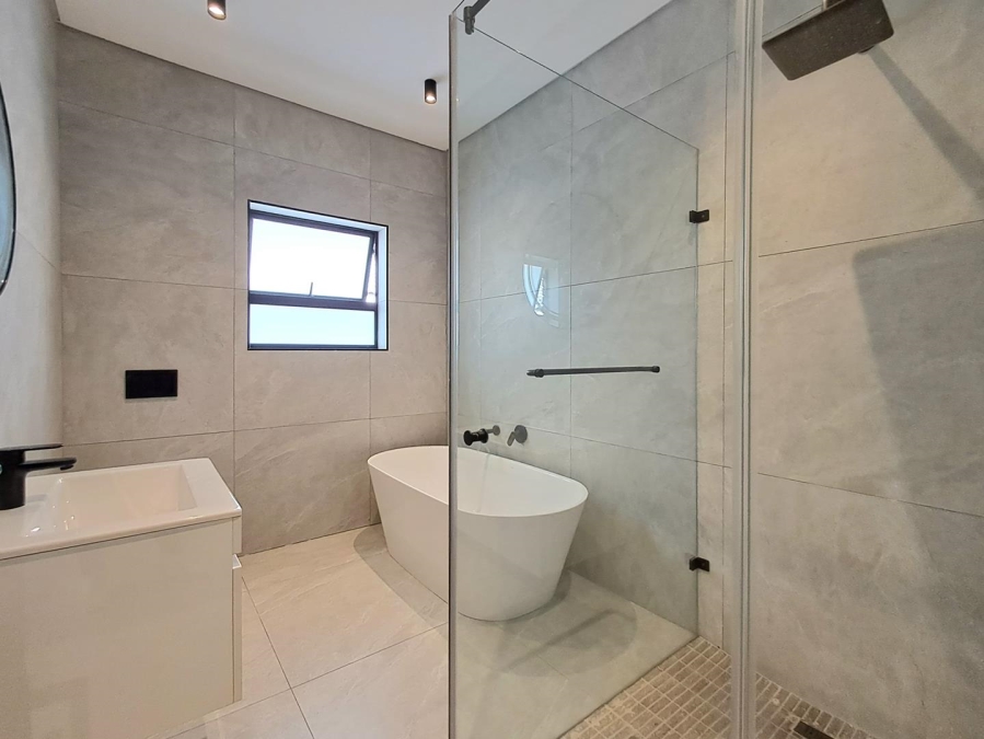 3 Bedroom Property for Sale in Brackenhurst Gauteng