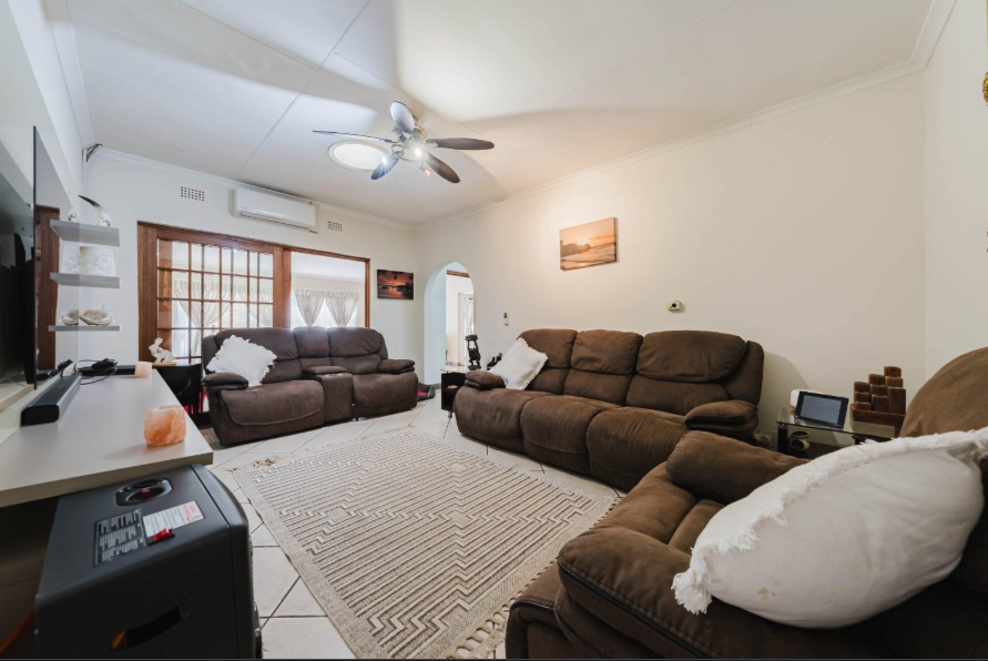 5 Bedroom Property for Sale in Brackenhurst Gauteng