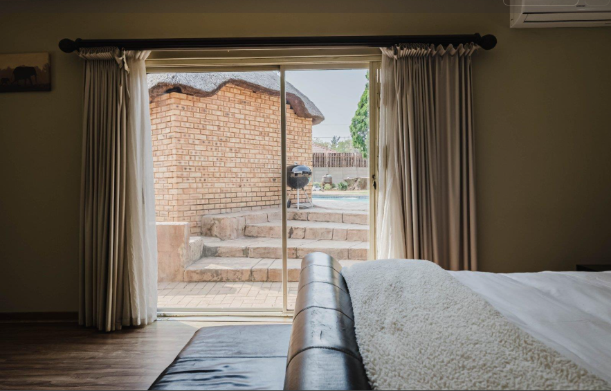 5 Bedroom Property for Sale in Brackenhurst Gauteng