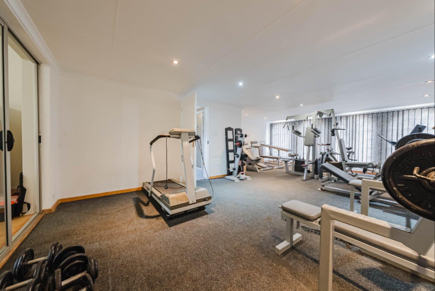 5 Bedroom Property for Sale in Brackenhurst Gauteng