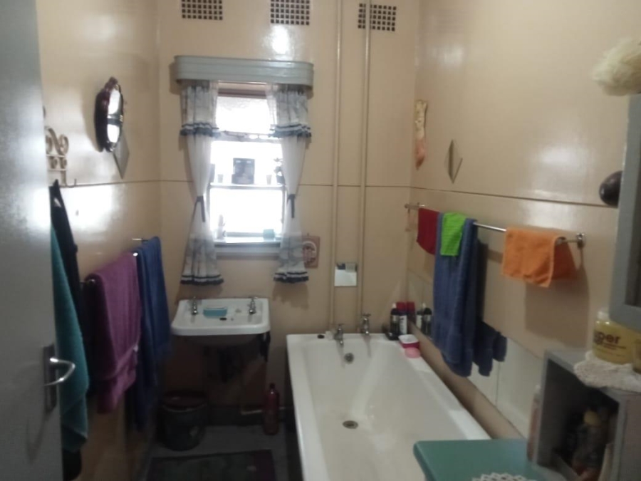 2 Bedroom Property for Sale in South Hills Gauteng