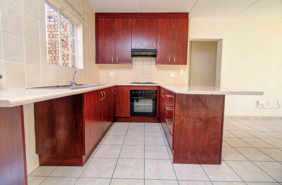 2 Bedroom Property for Sale in Strubensvallei Gauteng