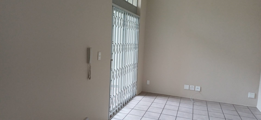 To Let 1 Bedroom Property for Rent in Houghton Estate Gauteng