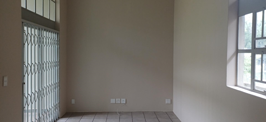 To Let 1 Bedroom Property for Rent in Houghton Estate Gauteng