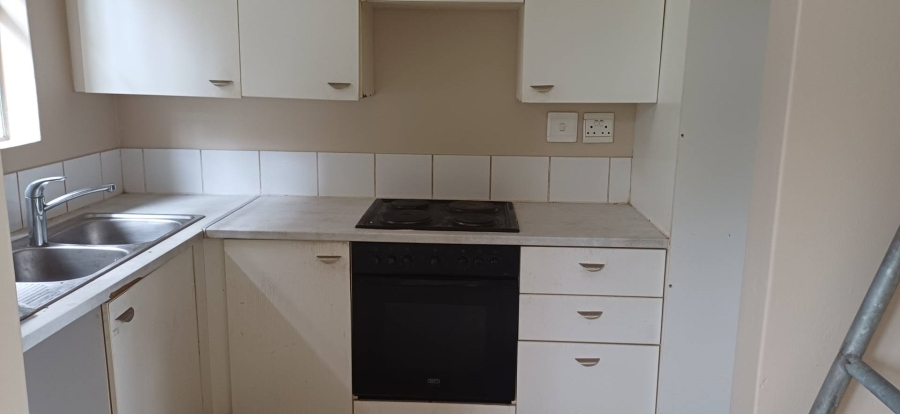 To Let 1 Bedroom Property for Rent in Houghton Estate Gauteng