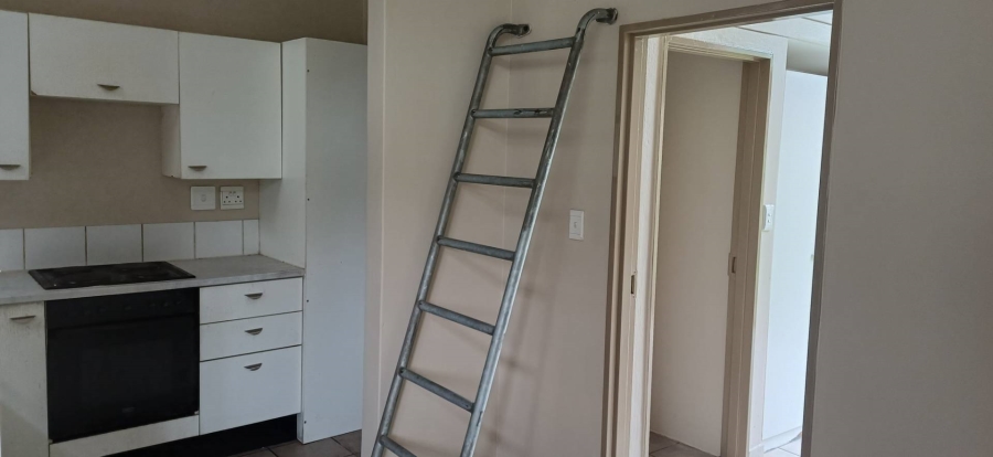 To Let 1 Bedroom Property for Rent in Houghton Estate Gauteng