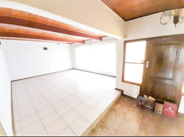 6 Bedroom Property for Sale in Glen Austin Gauteng