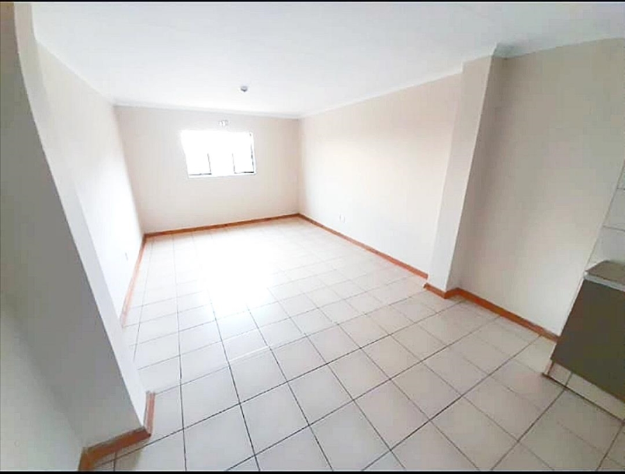 6 Bedroom Property for Sale in Glen Austin Gauteng