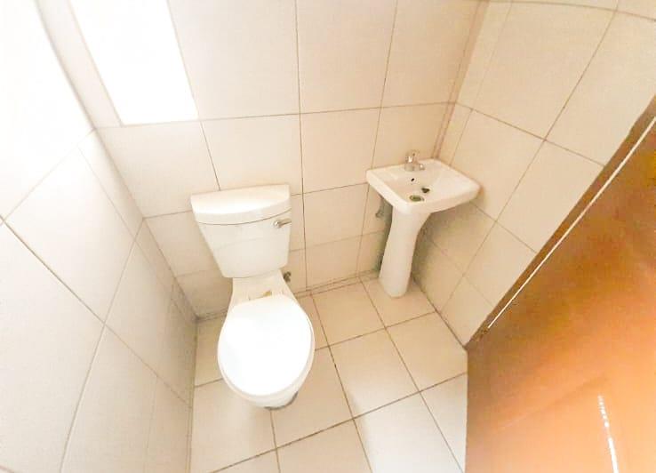 6 Bedroom Property for Sale in Glen Austin Gauteng