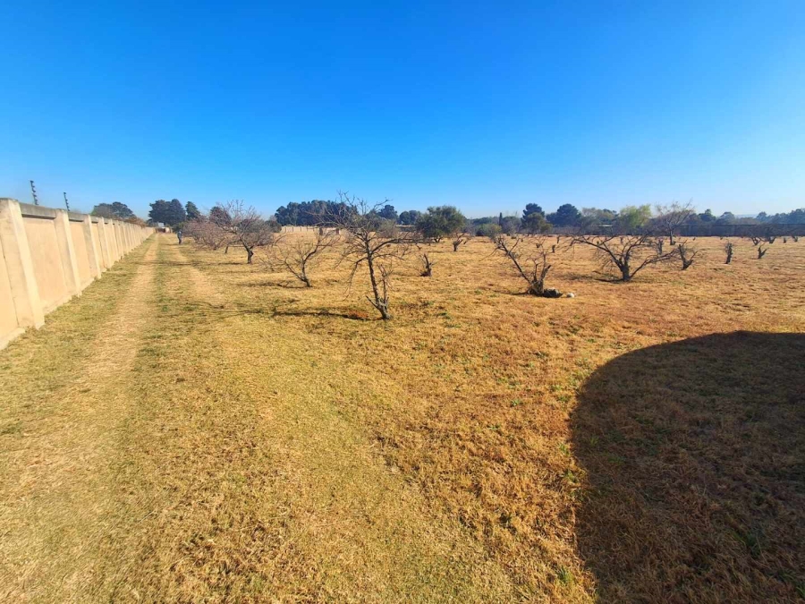 6 Bedroom Property for Sale in Glen Austin Gauteng
