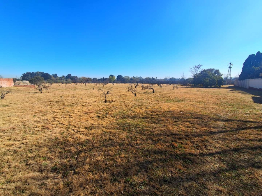 6 Bedroom Property for Sale in Glen Austin Gauteng