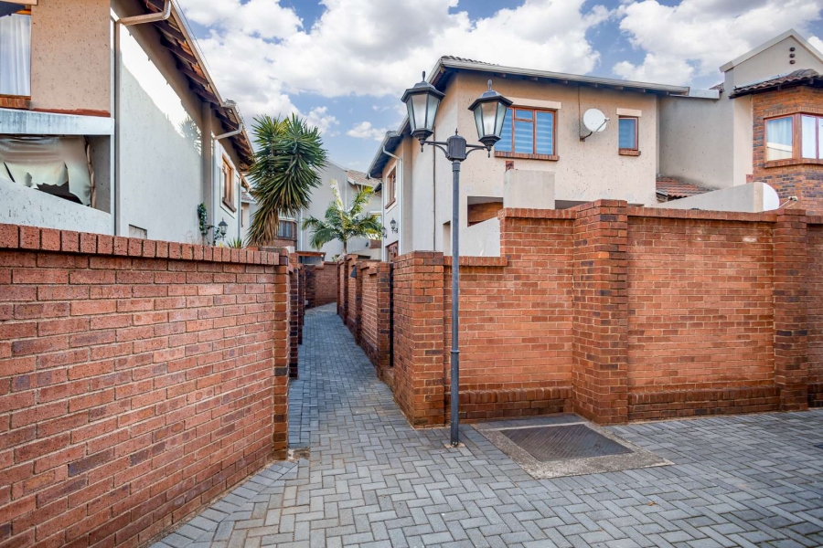 2 Bedroom Property for Sale in Meyersdal Gauteng