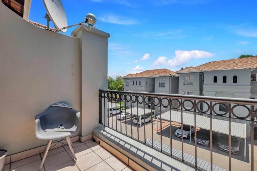 To Let 2 Bedroom Property for Rent in Bryanston Gauteng