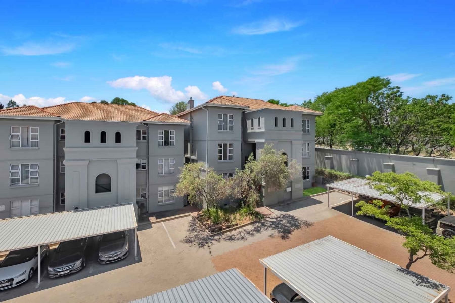 To Let 2 Bedroom Property for Rent in Bryanston Gauteng