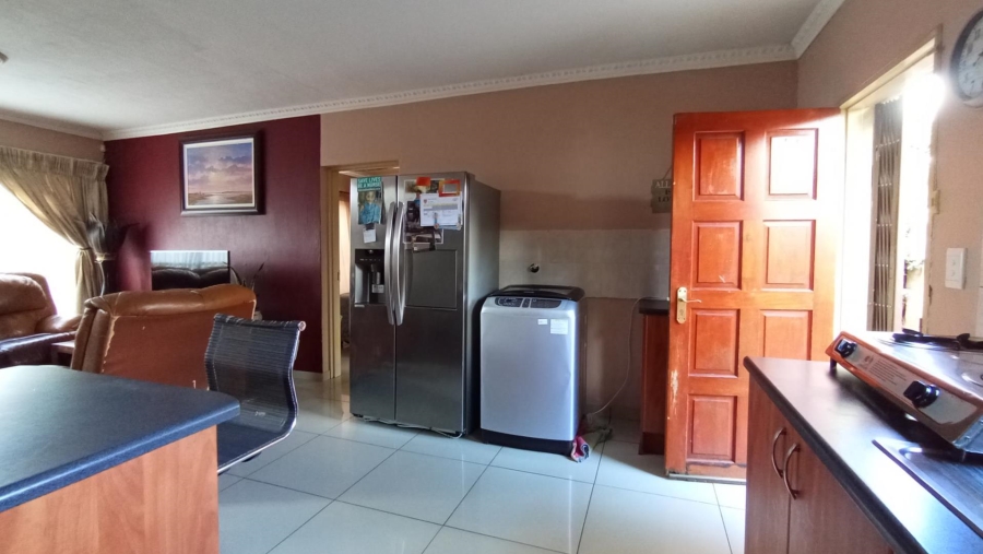 3 Bedroom Property for Sale in Heuwelsig Estate Gauteng