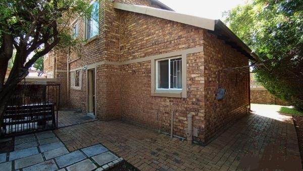 3 Bedroom Property for Sale in Heuwelsig Estate Gauteng