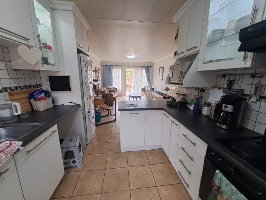 2 Bedroom Property for Sale in Highveld Gauteng