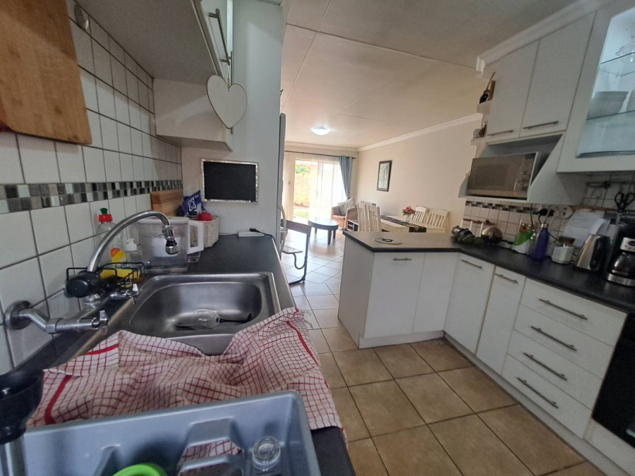 2 Bedroom Property for Sale in Highveld Gauteng