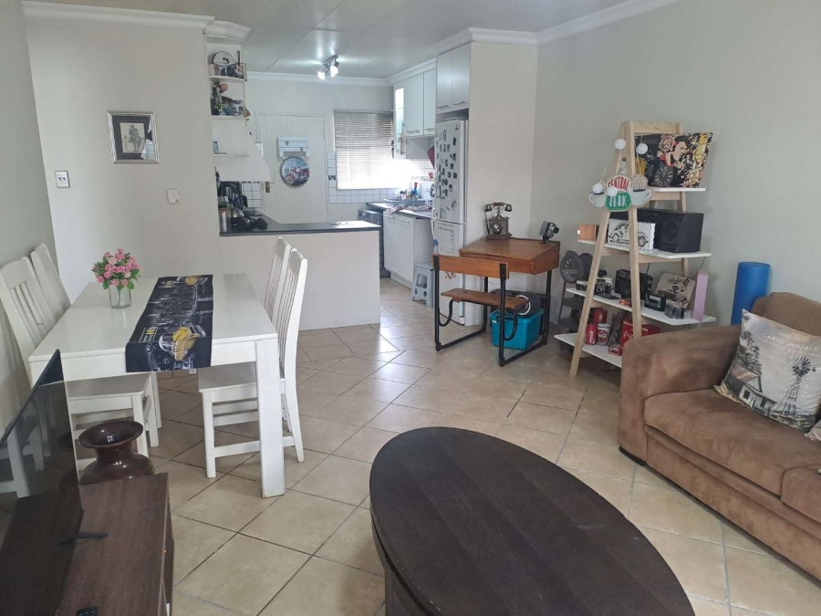 2 Bedroom Property for Sale in Highveld Gauteng