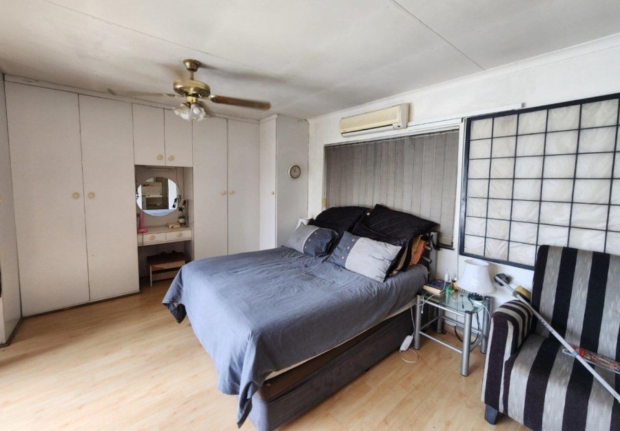 4 Bedroom Property for Sale in Verwoerdpark Gauteng
