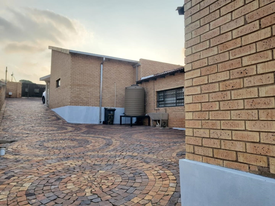 0 Bedroom Property for Sale in Zakariyya Park Gauteng