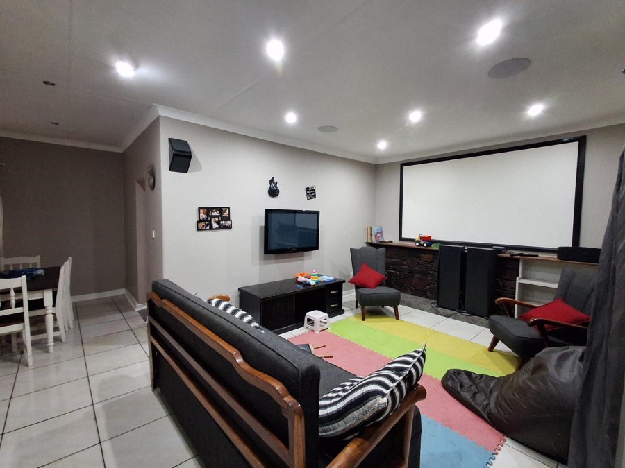 3 Bedroom Property for Sale in Three Rivers Gauteng