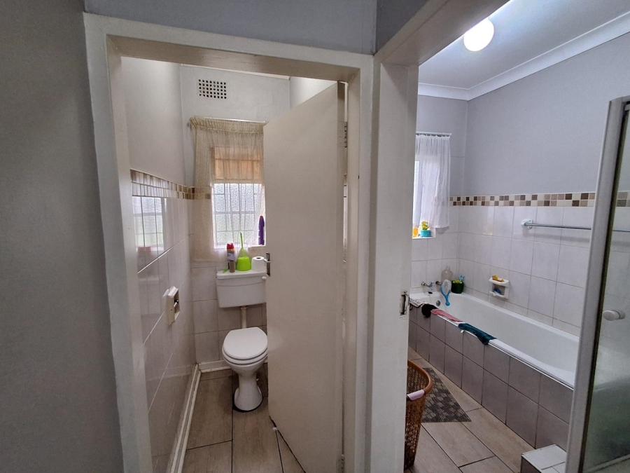 3 Bedroom Property for Sale in Three Rivers Gauteng