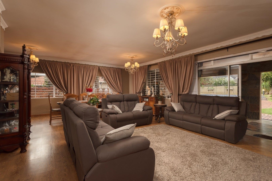 4 Bedroom Property for Sale in Brackenhurst Gauteng