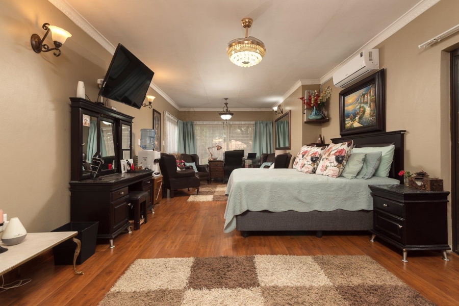 4 Bedroom Property for Sale in Brackenhurst Gauteng
