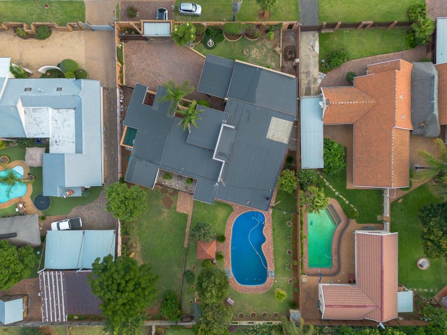 4 Bedroom Property for Sale in Brackenhurst Gauteng