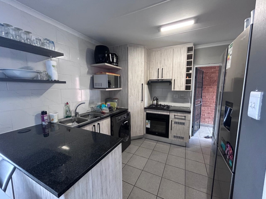 3 Bedroom Property for Sale in Willow Park Manor Gauteng