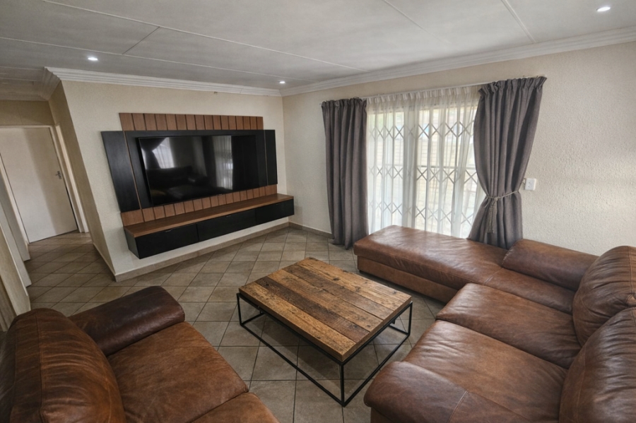 3 Bedroom Property for Sale in Andeon Gauteng