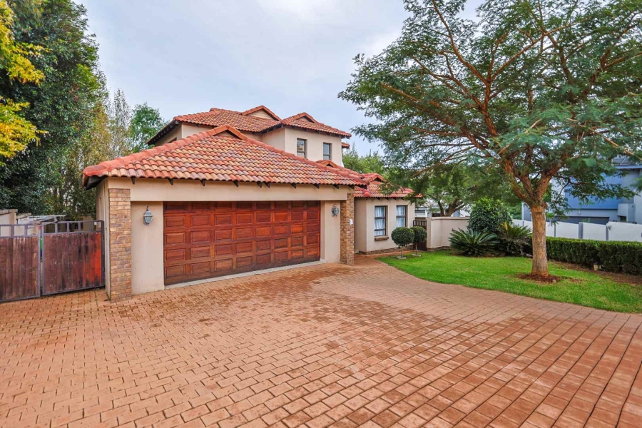 4 Bedroom Property for Sale in Olympus AH Gauteng