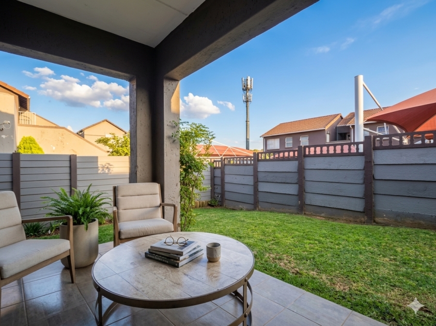 2 Bedroom Property for Sale in Vorna Valley Gauteng